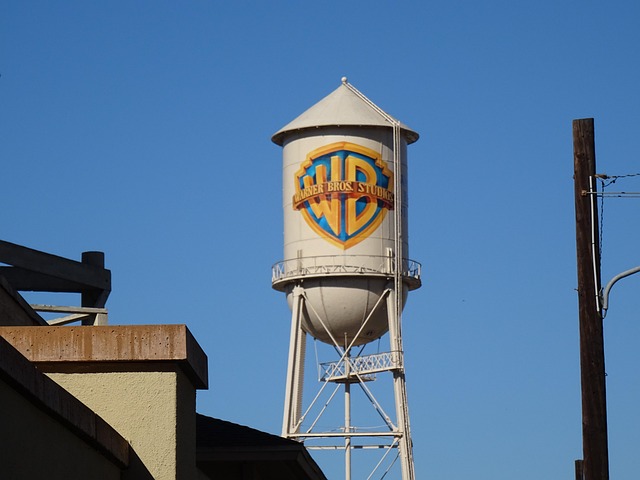 Warner Bros logo on water tower